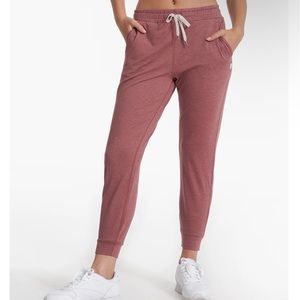Vuori performance joggers
